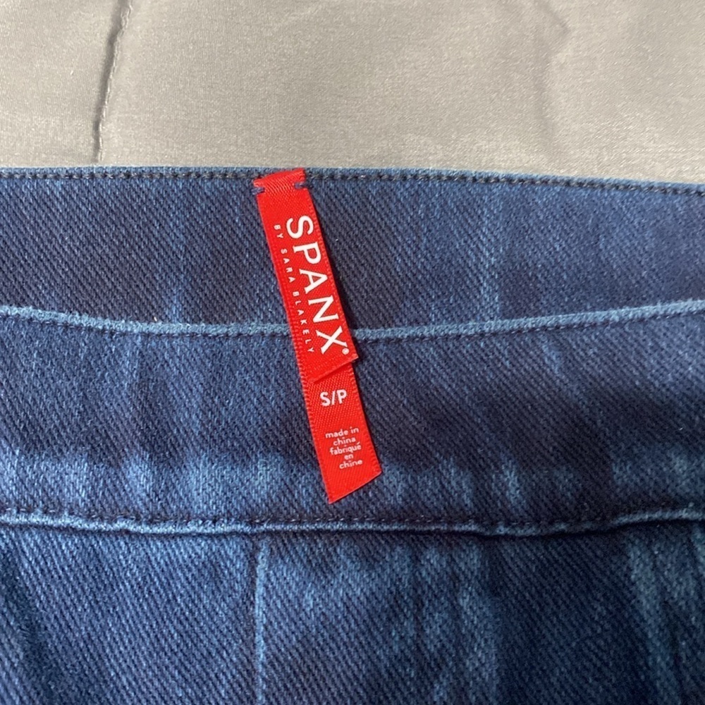 SPANX jeggings. Size Small - Picture 2 of 4